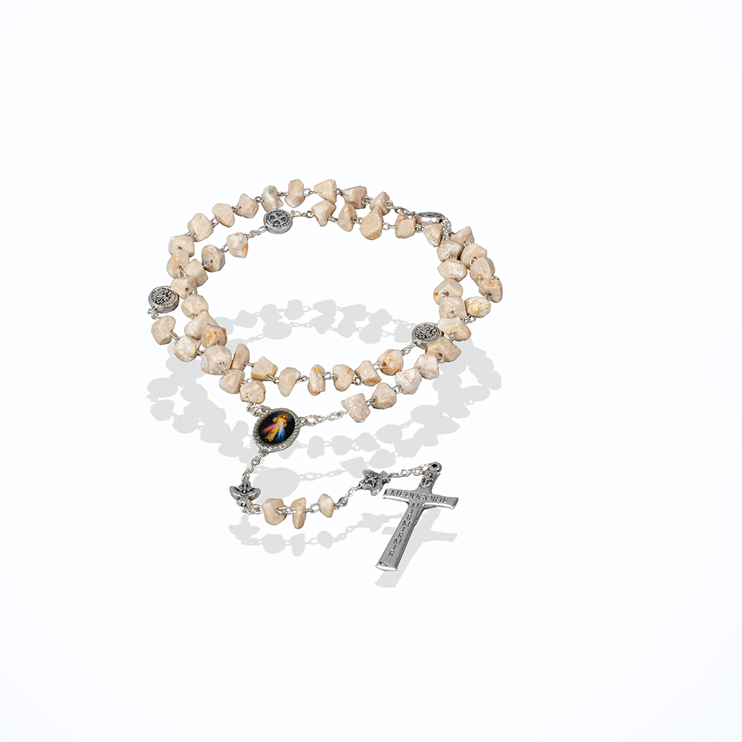 Rosario di Medjugorje in pietra dalla Collina delle Apparizioni con Spirito Santo e San Benedetto